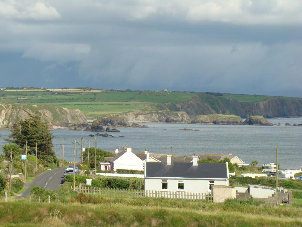 Fernhill House Tramore B&B Extérieur photo